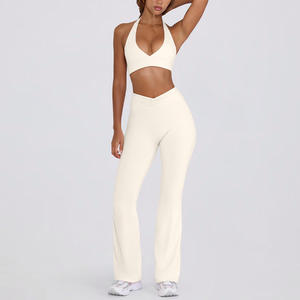 Özel Logo Halter sutyen dantelli V bel Flare tayt egzersiz 2 parça setleri kadınlar için Yoga spor seti - Product Image 3