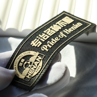 Fabricant LOGO personnalisé Etiquette en daim Etiquette de luxe en silicone gaufré 3D Impression Tatami en feutre Etiquette pour vêtement