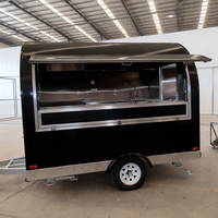 Remorque mobile compacte en fibre de verre et aluminium pour la vente de snacks, de beignets, de hot-dogs, de jus, avec des bonbons et des chips