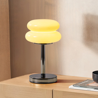 Lampe de bureau minimaliste moderne avec abat-jour en verre Hamburger Base en fer Éclairage LED pour salon ou bureau Lampes de table de chevet