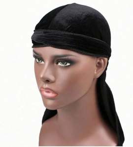 En stock, vente en gros, bon marché, unisexe, foulards de tête en velours doux, bonnets de pirate multifonctionnels de couleur unie pour l'extérieur, durags à longue queue pour hommes - Product Image 5