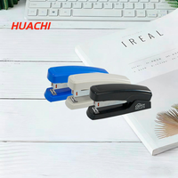 Agrafeuse manuelle en métal HUACHI avec capacité de 24/6-50/60 agrafes pour usage de bureau