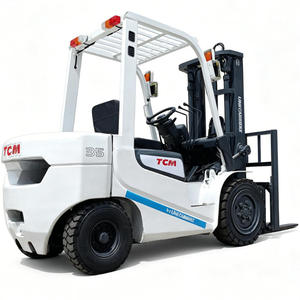 Montacargas Usado TCM FD35 de 3.5 Toneladas Diésel con Desplazador Lateral Hidráulico, Neumáticos Sólidos y Mástil de Dos Etapas - Product Image 1