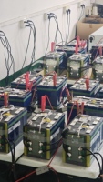 Batterie LiFePO4 Fuyue 12V 200Ah – Pack de batteries lithium-ion 12 volts pour stockage d'énergie solaire à décharge profonde