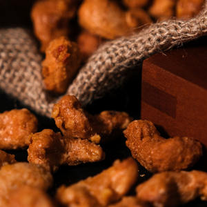 Nueces de Anacardo Picantes con Chile y Ajo de Vietnam con Sal Grado W450 Calidad Premium 100% Natural con Personalización OEM / ODM - Product Image 3