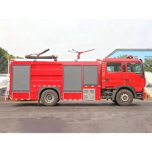 Autocisterna antincendio HOWO 4X2 6t a polvere secca e schiuma |   Veicolo Multifunzione per <span class=keywords><strong>Vigili</strong></span> <span class=keywords><strong>del</strong></span> <span class=keywords><strong>Fuoco</strong></span> - Product Image 1