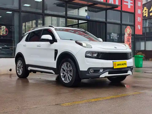 Lynk & <span class=keywords><strong>Co</strong></span> <span class=keywords><strong>01</strong></span> 2017 SUV Usado Gasolina Automático Urbano 2.0T Turbo FWD Blanco Coche de Segunda Mano LHD Vehículo Familiar de Gasolina - Product Image 3