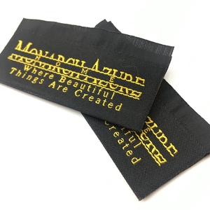 Fer personnalisé sur le cou étiquettes adhésif thermocollant t-shirt étiquettes tissées étiquettes - Product Image 6