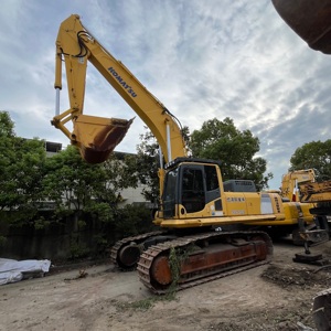 Excavadora Komatsu 450 de 45 Toneladas, Año 2024, Buen Estado de Funcionamiento, Original de Japón, Pocas Horas de Uso, en Venta - Product Image 3