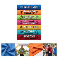 Serviette de sport en microfibre suédée à séchage rapide et absorbante, personnalisable avec logo, pour événements de course urbaine et marathon