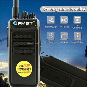 Émetteur-récepteur UHF FMST V818S 5W haute puissance, portée de 5 km, talkie-walkie avec autonomie de 12 heures, résistant à l'eau IPX-1 - Product Image 4