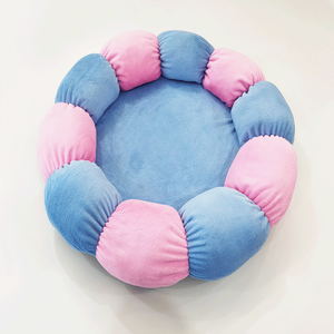 Cama Redonda para Perros y Gatos, Vegana, Diseño Moderno Clásico, Color Rosa Sólido, Varios Tamaños, Lujosa, Lavable y Duradera - Product Image 1