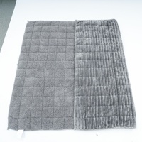 Couverture en flanelle personnalisée, fibre de polyester, mousse pressée, peluche moderne, doublure intérieure en laine d'agneau d'hiver, couvertures de luxe