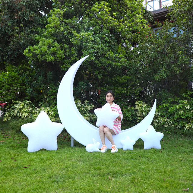 Glowing Moonlight Floor Lamp Outdoor Crescent Moon LED for Landscape & Home Decoration IP65 for Christmas Holiday