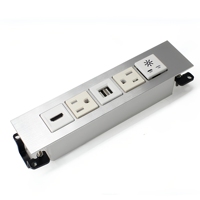 Regleta de enchufes para escritorio con tomas de corriente de EE. UU. y puertos USB, para montaje bajo el escritorio/mesa, con extensión de toma de corriente para el borde de la mesa.