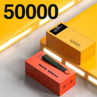 Banque d'Énergie Haute Capacité 50000mAh avec 4 Sorties USB et 1 TYPE-C, Charge Rapide 22.5W, Chargeur de Téléphone Portable pour l'Extérieur
