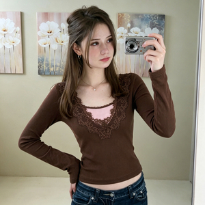 Blusa de encaje sintético con patchwork rosa y marrón, de corte ajustado, estilo europeo-americano, minimalista, versátil para el día a día, favorecedora y ideal para combinar en capas. - Product Image 4