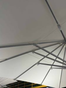 Grand parasol publicitaire personnalisé Télécommande de mobilier d'extérieur Énorme parasol pour hôtels parcs restaurants parcs - Product Image 3