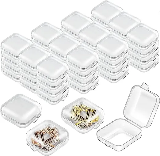 Menteşeli kapaklı Mini şeffaf mücevher kutusu küçük eşyaların depolanması için küçük plastik mücevher kutusu kare depolama