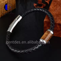 Gelang Kulit Pria dengan Manik-manik Kayu Tong Wiski Custom Gentdes Jewelry, Kancing Magnet Stainless Steel, Logo Terukir