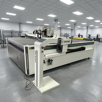Cortadora Digital CNC Oscilante con Cuchilla Vibratoria para Coroplast, ACM, EVA, PVC, Madera, Acrílicos, PP y Cartón