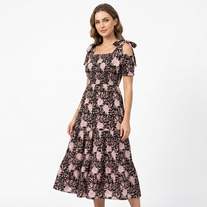 Vestido midi de algodón ecológico hecho a mano en India para mujer, hermoso estampado floral, elegante, para fiesta, lavable y cómodo. - Product Image 1