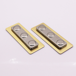 Logo personnalisable étiquette de nom d'employé en époxy magnétique plaque en acier inoxydable matériau en laiton bouton de nom personnalisé estampage de plaque signalétique - Product Image 4