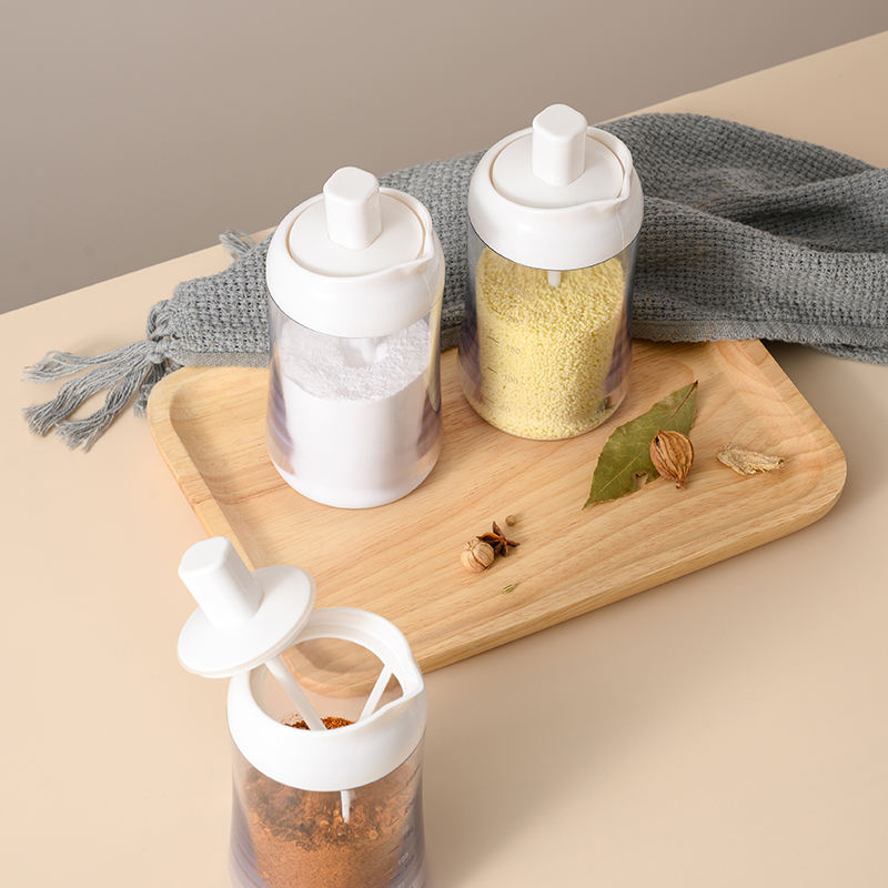 Creative Kitchen Plastic Spice Storage Bottles Outdoor BBQ Accessories Type  Plastic Spice Jar with Spoon for Household