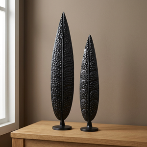 Decoración de Pared Moderna con Hojas de Resina, Arte Floral Grabado en Negro, Forma Irregular, Hecho a Mano - Product Image 2