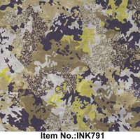 Film imprimé INK791 protège les panneaux d'affichage, les graphismes de véhicules, la décoration murale, les présentoirs de vente au détail et la promotion de la marque.