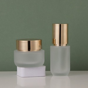 Sang Trọng Matte Rõ Ràng Frosted Vàng Bìa Thủy Tinh Bao Bì Mỹ Phẩm 50G Mặt Kem Jar 40Ml 60Ml 100Ml 120Ml Lotion Phun Bơm Chai - Product Image 4