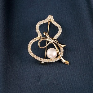 Broches <span class=keywords><strong>de</strong></span> <span class=keywords><strong>Perlas</strong></span> <span class=keywords><strong>de</strong></span> Lujo para Regalo, Broches <span class=keywords><strong>de</strong></span> Diamantes con Forma <span class=keywords><strong>de</strong></span> Ramo <span class=keywords><strong>de</strong></span> Flores, Broche <span class=keywords><strong>de</strong></span> Hoja <span class=keywords><strong>de</strong></span> Trigo para Mujer, Pin <span class=keywords><strong>de</strong></span> Solapa, Corsage para Abrigo - Product Image 4