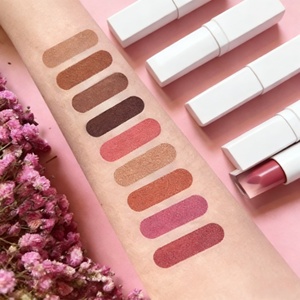 ลิปสติกเนื้อแมทท์กันน้ำ สีชัด ติดทนนาน 53 เฉดสี สำหรับผู้หญิง ขายส่ง รับผลิตแบรนด์ส่วนตัว โลโก้สั่งทำได้ สูตรวีแกน - Product Image 2