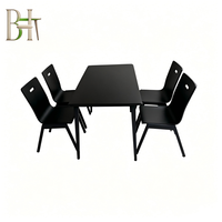 Schnelle Lieferung, Geringe Mindestbestellmenge, Modernes Minimalistisches 4-Personen Küchen-Esszimmer-Set für Schulen und Restaurants
