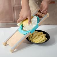 Verstelbare mandoline-snijmachine Handbeschermer Kunststof Houten constructie Roestvrijstalen messen Gemakkelijk schoon te maken Handmatige voedselverwerker