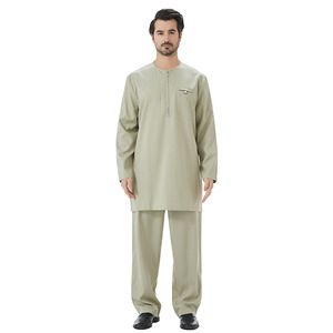 Ensemble Thobe 2 Pièces Islamique <span class=keywords><strong>pour</strong></span> Hommes, Vente en Gros Directe Usine Yibaoli, Haut Kameez à Demi-Zip et Pantalon, Tenue Arabe Musulmane <span class=keywords><strong>pour</strong></span> Hommes - Product Image 2