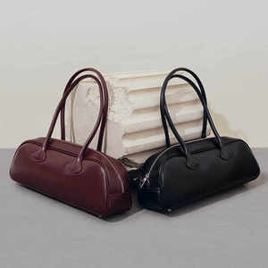 Tas Kulit Wanita Gaya Vintage Kapasitas Besar Model Bowling dengan Fitur Ringan, Portabel, dan Tahan Air, Tas Selempang - Product Image 4