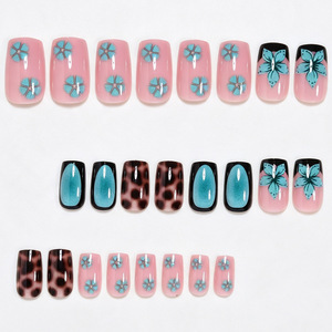 Uñas Postizas Retro Estilo Chica Moderna, Color Verde Lago, con Lindos Flores Pequeñas y Patrón de Leopardo, Uñas Falsas para Otoño e Invierno, Reutilizables - Product Image 2