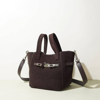 Sac à main bandoulière mini en cuir véritable pour femme avec fermeture ouverte et doublure en polyester, style tendance