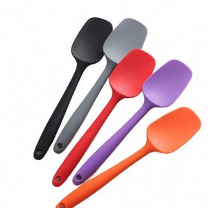 Espátula de Silicona de Grado Alimenticio, Utensilio de Cocina Antiadherente Resistente al Calor, Espátula Mezcladora de una Pieza, Utensilio para Hornear - Product Image 1