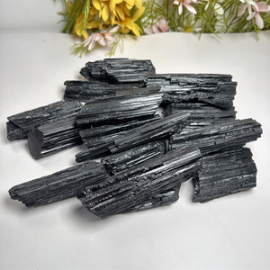 Pietra Grezza Naturale Semipreziosa Tormalina Nera per Guarigione o Decorazione Casa - Product Image 1