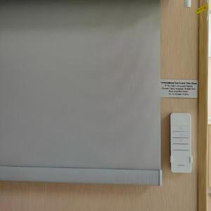 Factory Price Customized Size Motorized Spring <strong>Roller</strong> Shade Blackout Electric &amp; Manual Dual Control Cordless <strong>Roller</strong> <strong>Blind</strong> <strong>Grey</strong> - Product Image 1
