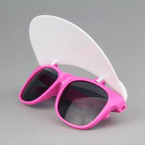 Promozione di Fabbrica 2025: <span class=keywords><strong>Occhiali</strong></span> <span class=keywords><strong>da</strong></span> <span class=keywords><strong>Sole</strong></span> in Plastica Personalizzabili con Logo e <span class=keywords><strong>Visiera</strong></span> Rimovibile, <span class=keywords><strong>Occhiali</strong></span> <span class=keywords><strong>da</strong></span> <span class=keywords><strong>Sole</strong></span> Economici - Product Image 6