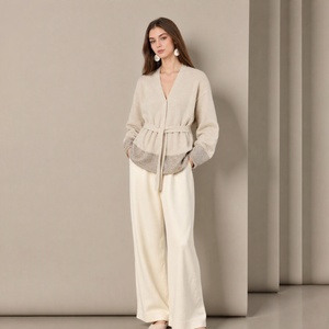Elegante <span class=keywords><strong>Cardigan</strong></span> da Donna Personalizzato <span class=keywords><strong>con</strong></span> <span class=keywords><strong>Cintura</strong></span>, Apertura Frontale e Bordi a Contrasto in Misto Lana a Maniche Lunghe - Product Image 1