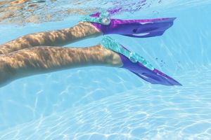 Máscara de Buceo Antivaho para Niños 25046, Juego de Snorkel y Aletas Crusader para Jóvenes de 7+ Años - Product Image 4
