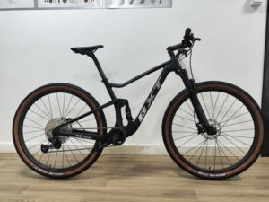 Bicicleta de Montaña BXT MTB-XC-097 Rodado 29 de Carbono con Suspensión Completa y Freno de Disco para Descenso Trek MTB de Montaña de Tierra en Descuento - Product Image 5