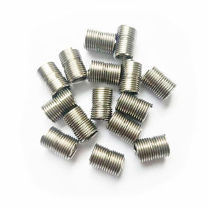 Insertos de Rosca Completamente Roscados Personalizables OEM con Ranura de Accionamiento, Rosca Métrica de Acero ST3.5*0.6*2.5D, Tolerancia 6H - Product Image 4