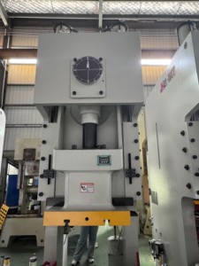 JH21 45T/60T/80T Air Pneumatic Punching Power Press Machine Fully Automatic Aluminum <b>Foil</b> <b>Container</b> Making JH21-25T Air Press Ma - Product Image 3