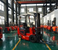 Chariot à palettes à quatre roues motrices Yancha, nouvelle version, capacité de charge lourde, batterie au plomb-acide CE, pneus pleins, 1 tonne, utilisation intérieure/extérieure