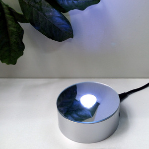 Mini Zilveren Cilinder Plastic Spiegel Top Kleur Veranderende Licht Niet-Roterende Batterij Aangedreven Led Licht <span class=keywords><strong>Display</strong></span> Standaard - Product Image 2